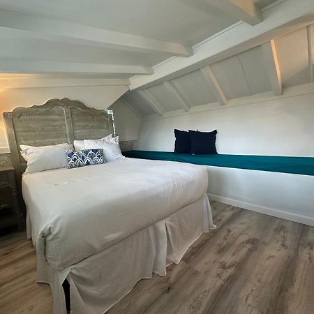 Carmel Green Lantern Inn Ngoại thất bức ảnh