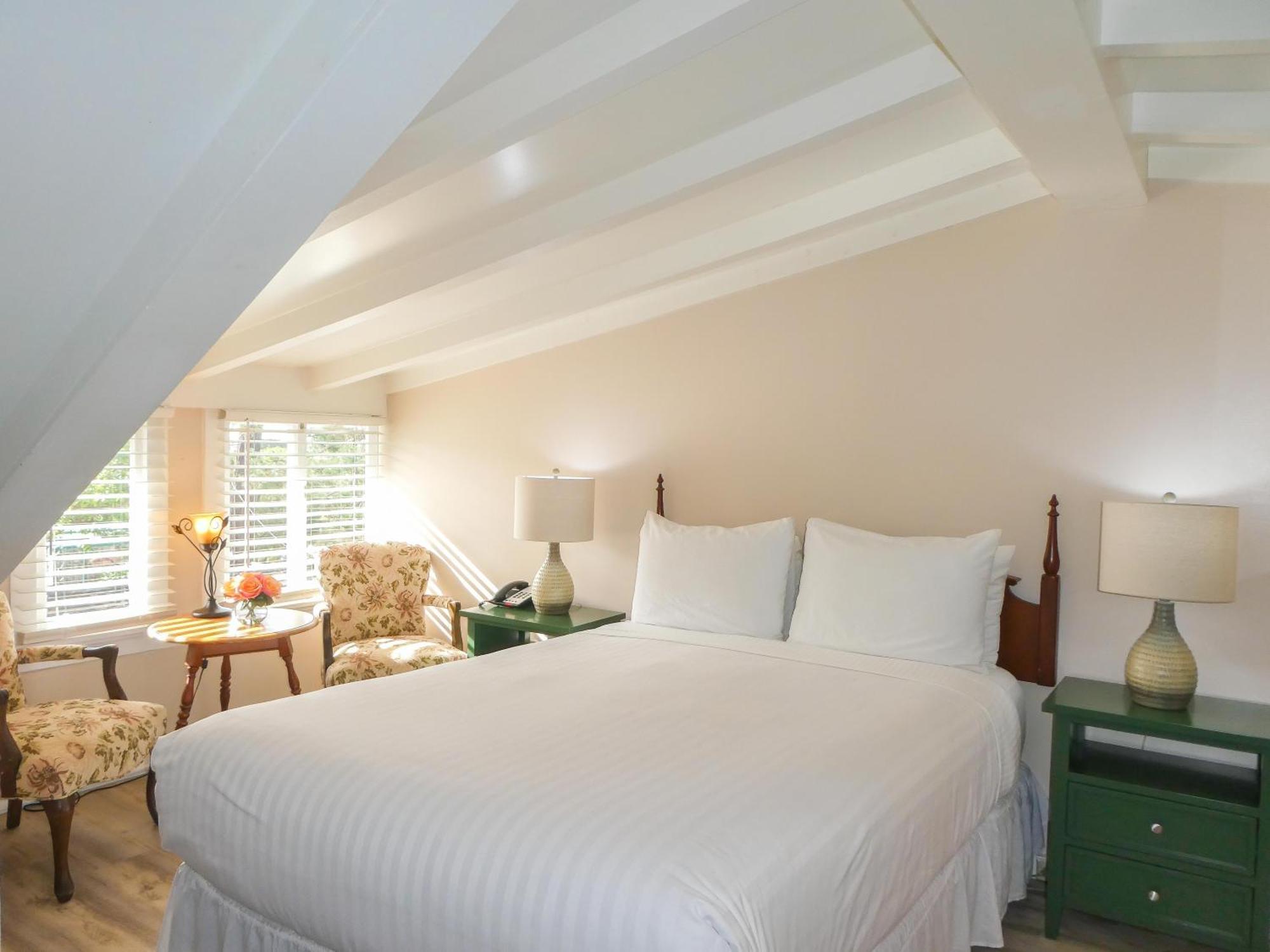 Carmel Green Lantern Inn Ngoại thất bức ảnh